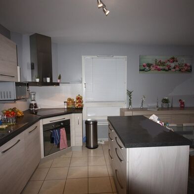 Appartement 3 pièces 252000 €