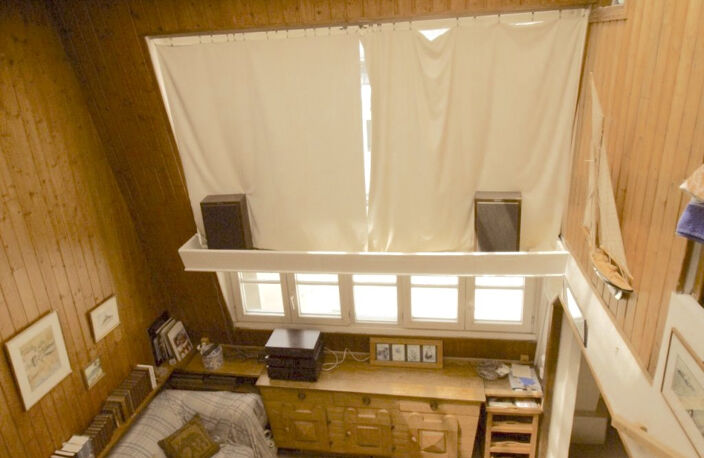 Atelier d'artiste en duplex dernier étage. — photo 2