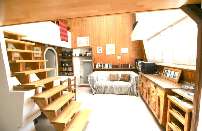 Atelier d'artiste en duplex dernier étage. — photo 4