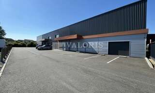 Commerce  602 m² à louer à Gleizé (69400)