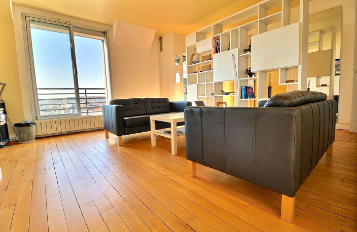 2 pièces 54 M2 DERNIER ETAGE  avec terrasse — photo 2