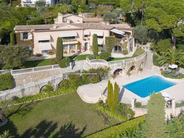 Splendide villa avec vue mer - Mougins — photo du bien