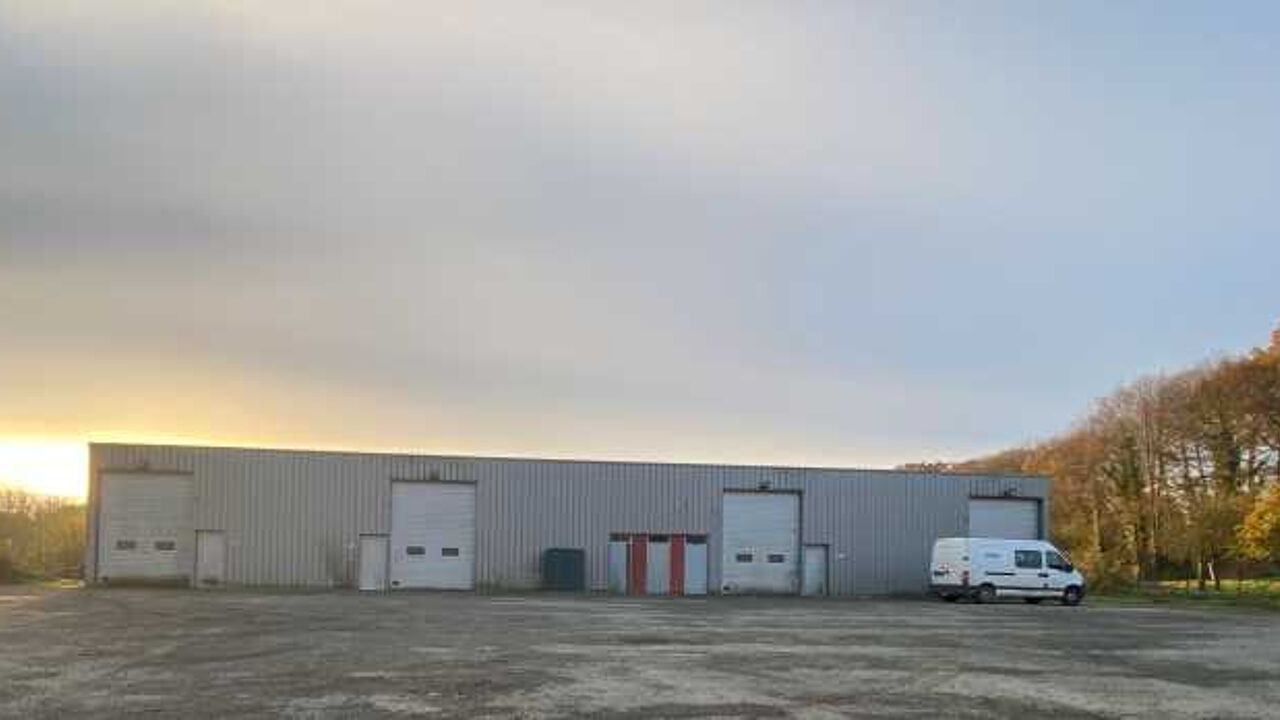 local industriel  pièces 400 m2 à louer à Merdrignac (22230)