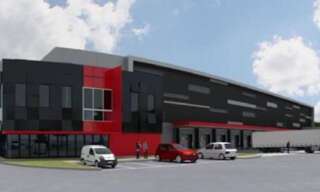 Commerce  5120 m² à louer à Saint-Quentin-Fallavier (38070)