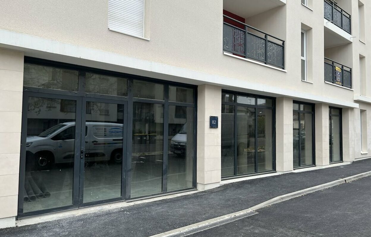 commerce  pièces 277 m2 à vendre à Joué-Lès-Tours (37300)