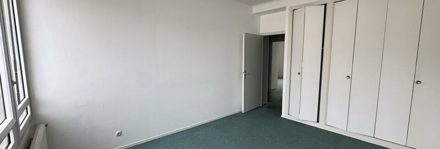Bureau  200 m² à louer à Tours (37000)