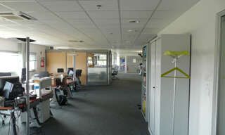 Bureau  1768 m² à louer à Saint-Cyr-sur-Loire (37540)