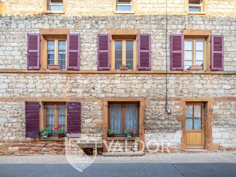 Maison de village en pierres dorées — photo 1