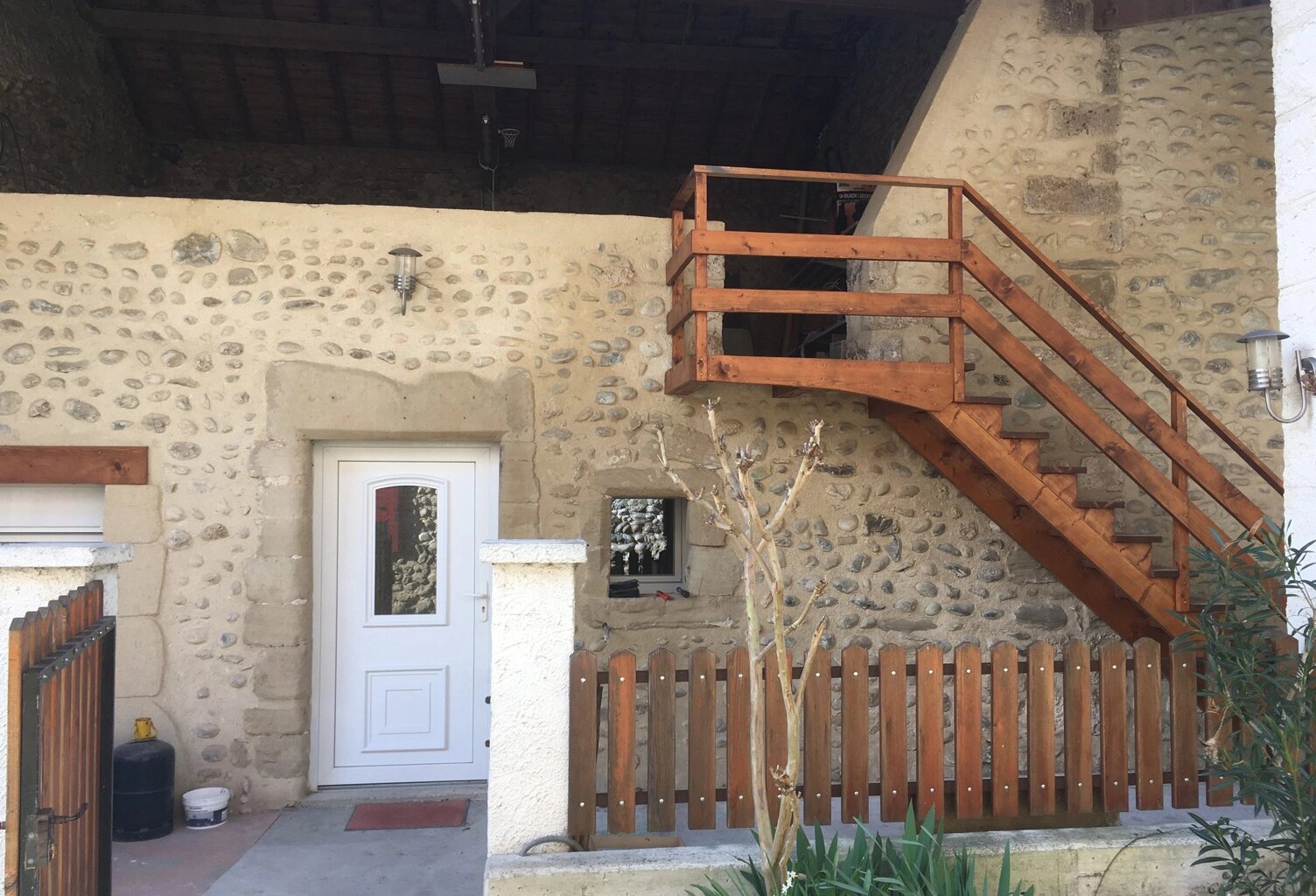Saint Hilaire du Rosier — photo 1