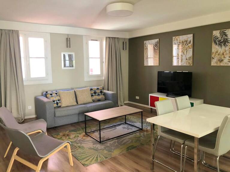 Vieux Nice vente vaste 2 pièces rénové — photo 1