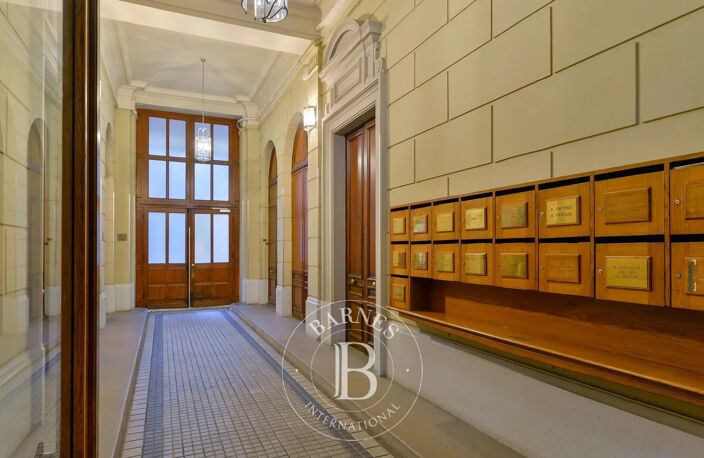 Bien vendu // Exclusivité - Lyon 2 - Cordeliers - Appartement bourgeois de 100 m² - 2 chambres — photo 2