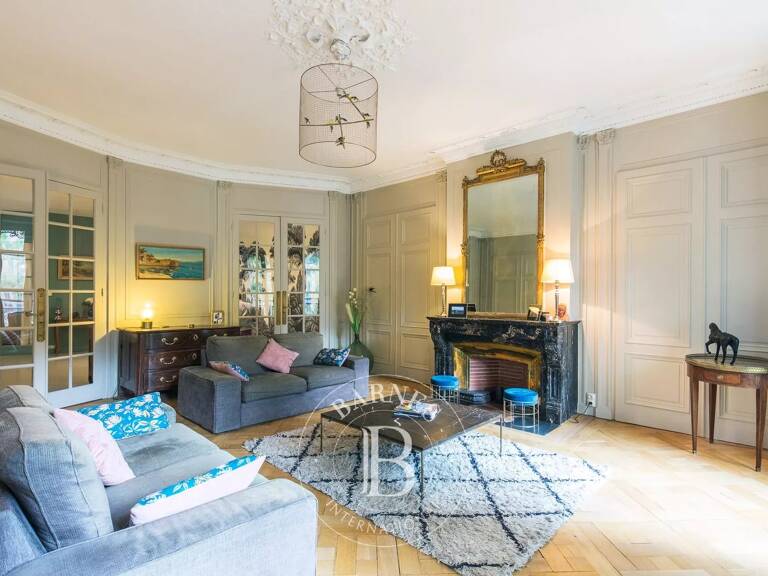 Bien vendu // Lyon 2e - Quai de Saône - Appartement de 204m² - 5 chambres - Bureau - Caves — photo 1