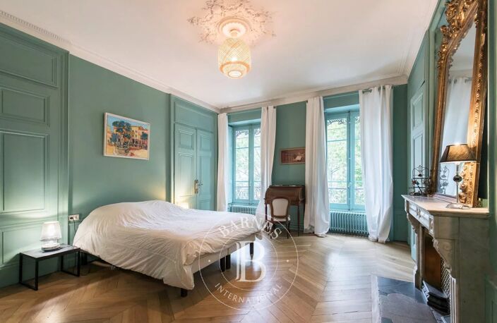 Bien vendu // Lyon 2e - Quai de Saône - Appartement de 204m² - 5 chambres - Bureau - Caves — photo 4