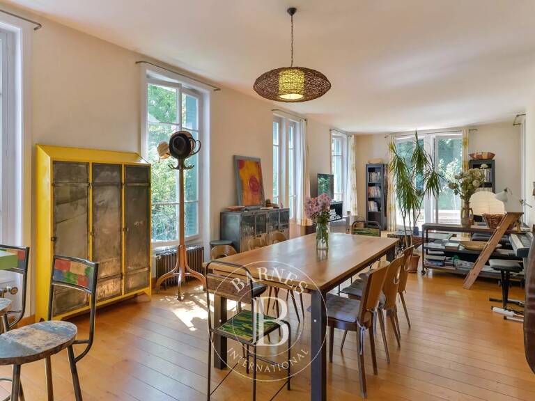Bien vendu // Lyon 5 - Maison ancienne de 210 m² - 6 chambres - Bureau - Terrain de 1 224 m² — photo 1