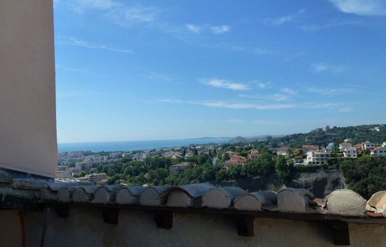 maison 3 pièces 84 m2 à vendre à Cagnes-sur-Mer (06800)