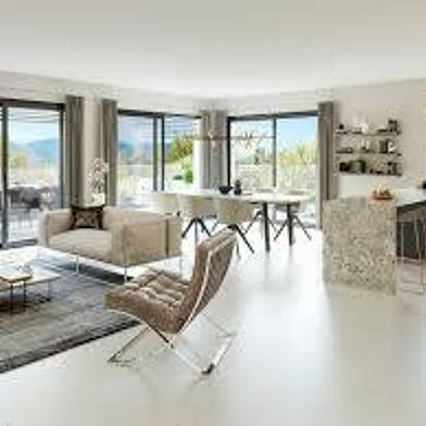 Appartement 4 pièces 546000 €