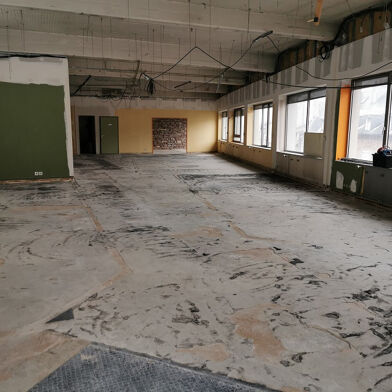 Commerce  290000 €