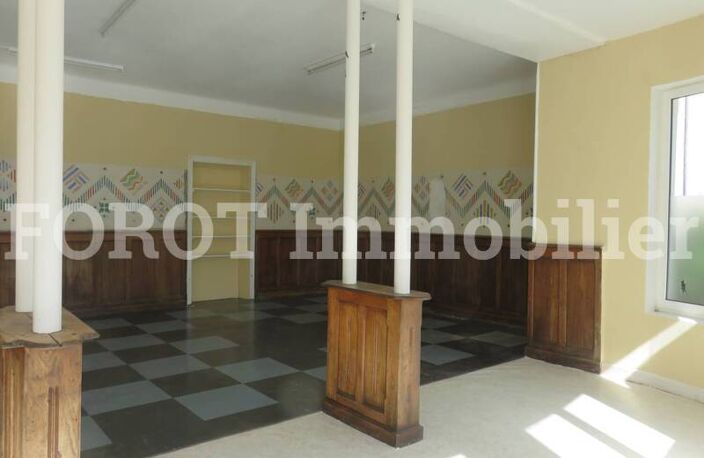 local commercial — photo 3