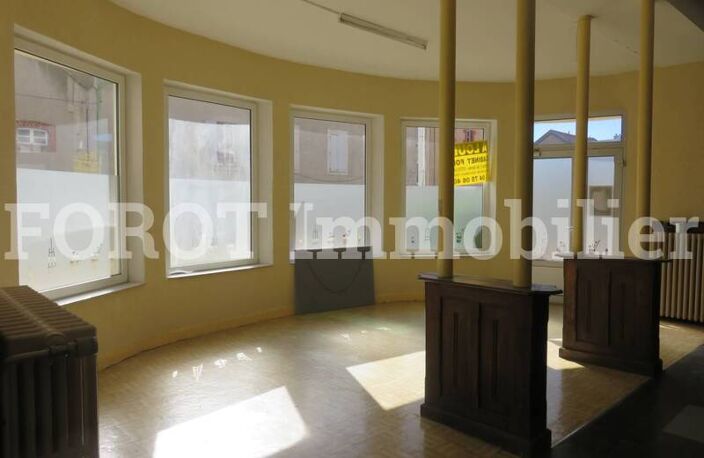 local commercial — photo 4