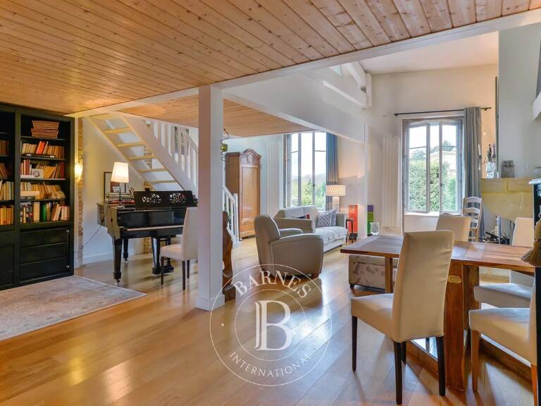 Bien vendu // Sainte-Foy-lès-Lyon - Appartement de 131 m² - Terrasse de 154 m² - 2 Chambres — photo 1