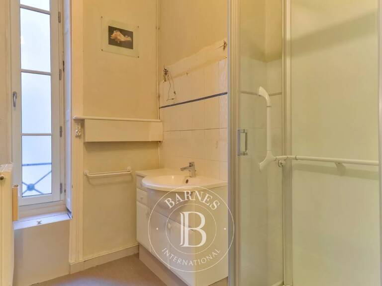 Bien vendu // Lyon 1 - Saint Vincent - Appartement T3 de 119 m² - 1 chambre - Cave - Garage — photo 1