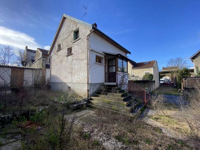 NVX. Maison à rénover quartier Montmuzard. 259 000 euros — photo du bien
