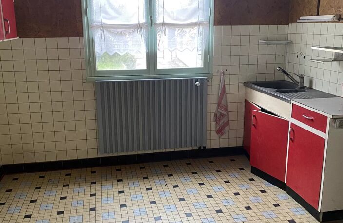 NVX. Maison à rénover quartier Montmuzard. 259 000 euros — photo 4