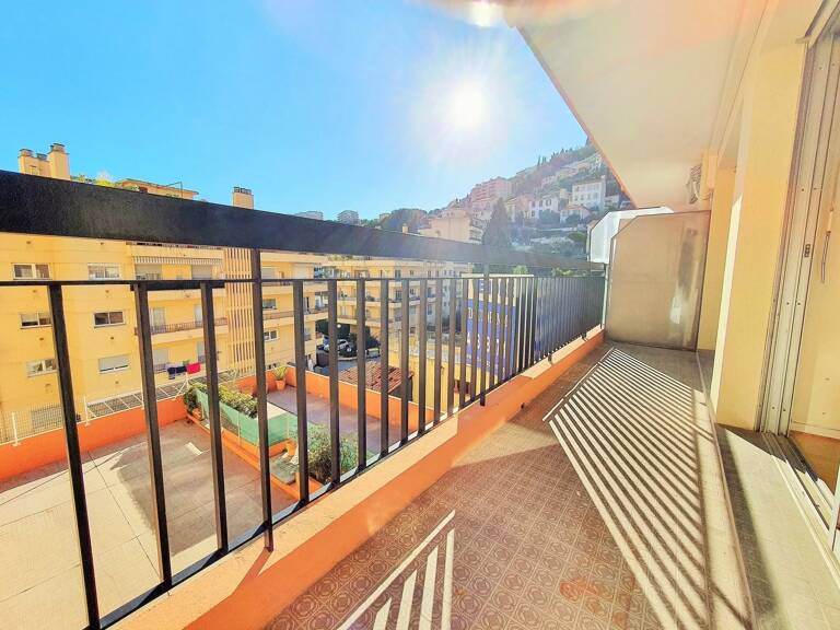 NICE CESSOLE - 3 PIECES TERRASSE BALCON BON ETAT — photo 1
