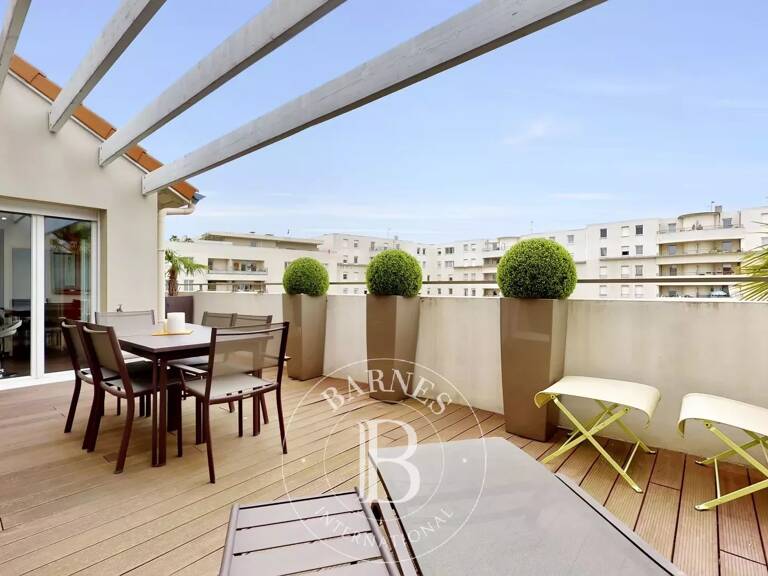 Bien vendu // Villeurbanne - Gratte-Ciel - T6- Appartement duplex de 174,87 m² - Terrasses - 4 chambres — photo 1