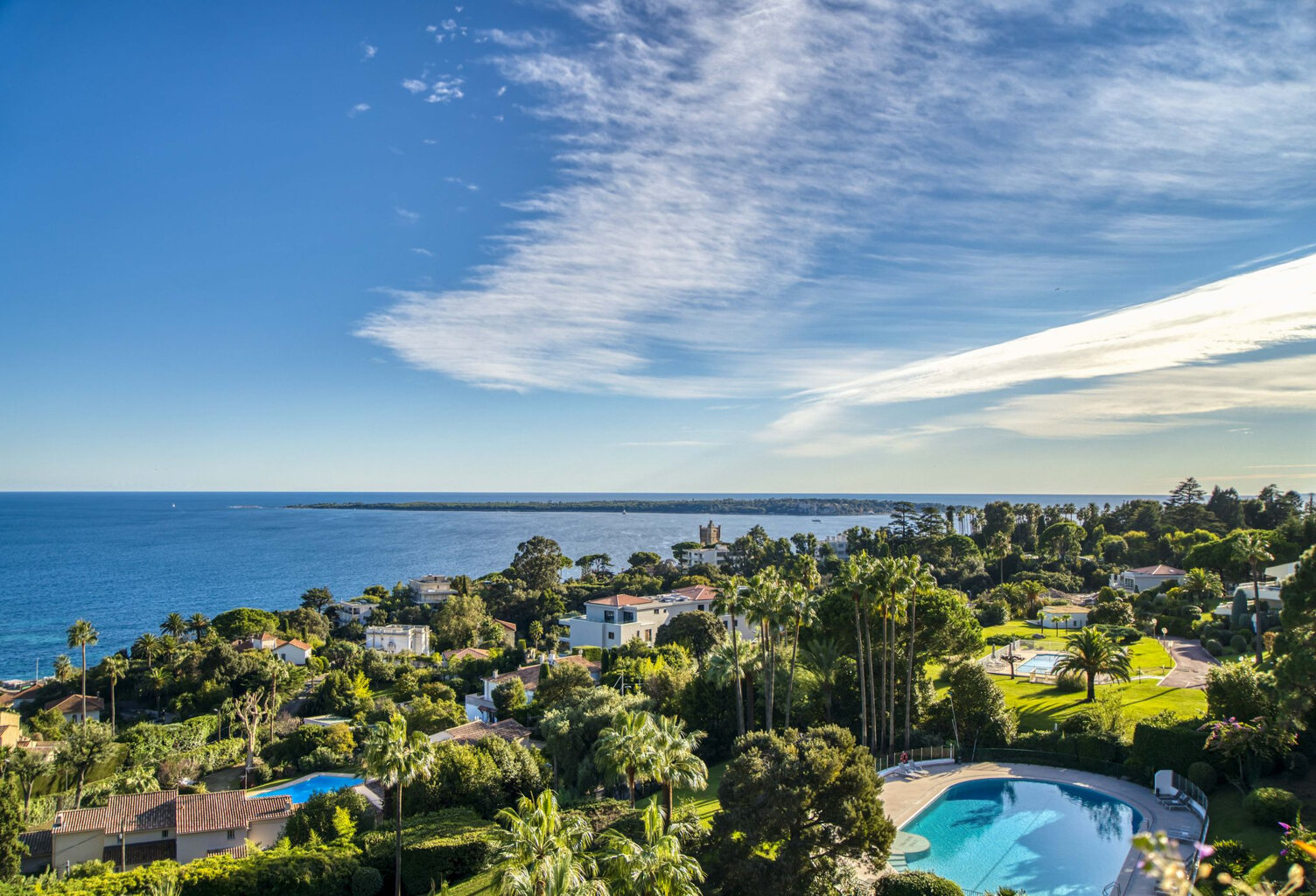 BASSE CALIFORNIE T4 DE 140M2 REFAIT A NEUF VUE MER — photo 1