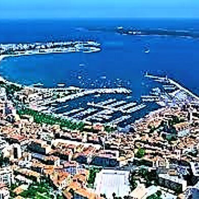 Commerce 2 pièces 9900 €