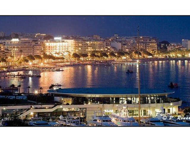 CANNES 20M DE LA CROISETTE RESTAURANT DE 25 M2 TERRASSE SUD — photo du bien