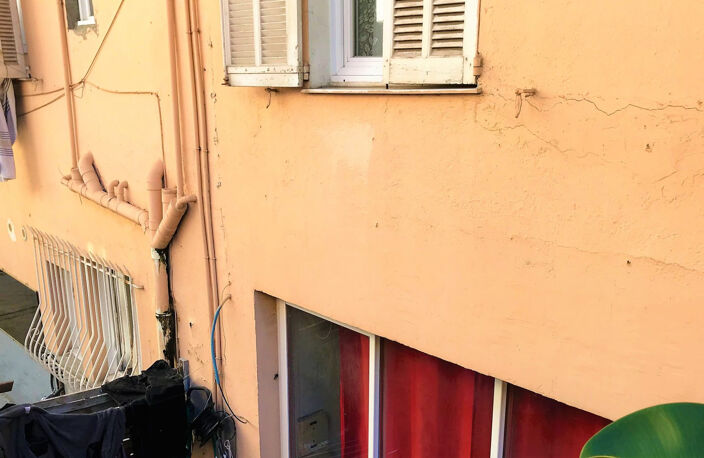 CANNES IMMEUBLE DE RAPPORT 4APTS 7% RENTABILITE 347200EUR — photo 2