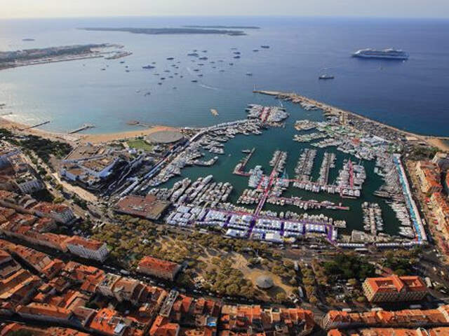 CANNES MURS COMMERCIAUX 91M2 3103EUR/M2 6,5% — photo du bien