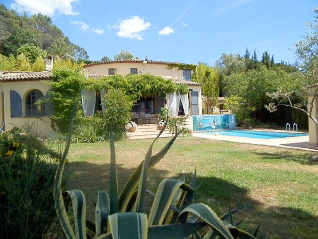 MOUGINS VILLA T6 341M2AVEC 2000M2 — photo du bien