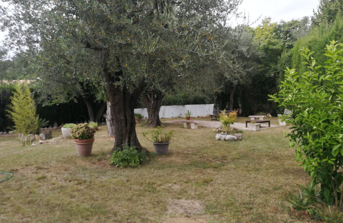 LE ROURET VILLA T6 INDIVIDUELLE DE 235M2 PISCINE  TERRAIN 20 — photo 3