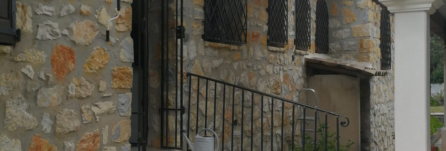 Maison 10 Pièces 236 m² à vendre à Le Rouret (06650)