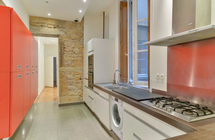 Bien vendu // Acheter un appartement à Lyon 6 - 152,55 m² - 2 chambres — photo 3
