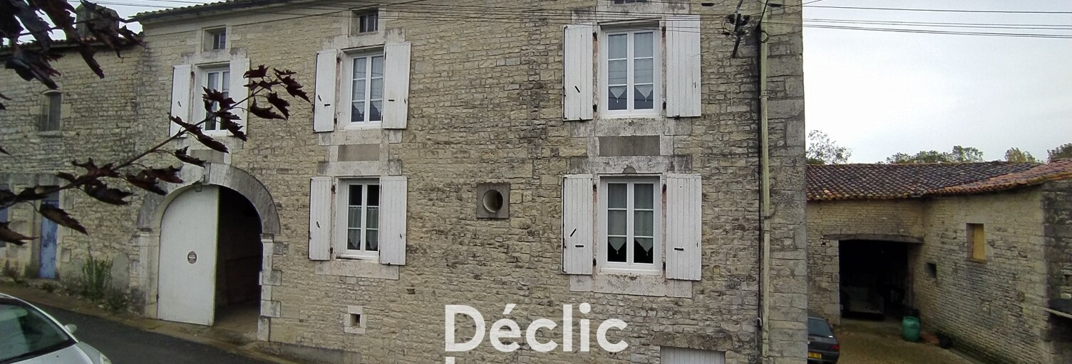 Maison 5 Pièces 140 m² à vendre à Coulonges (16330)