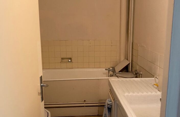 APPARTEMENT AVEC BALCON: — photo 5