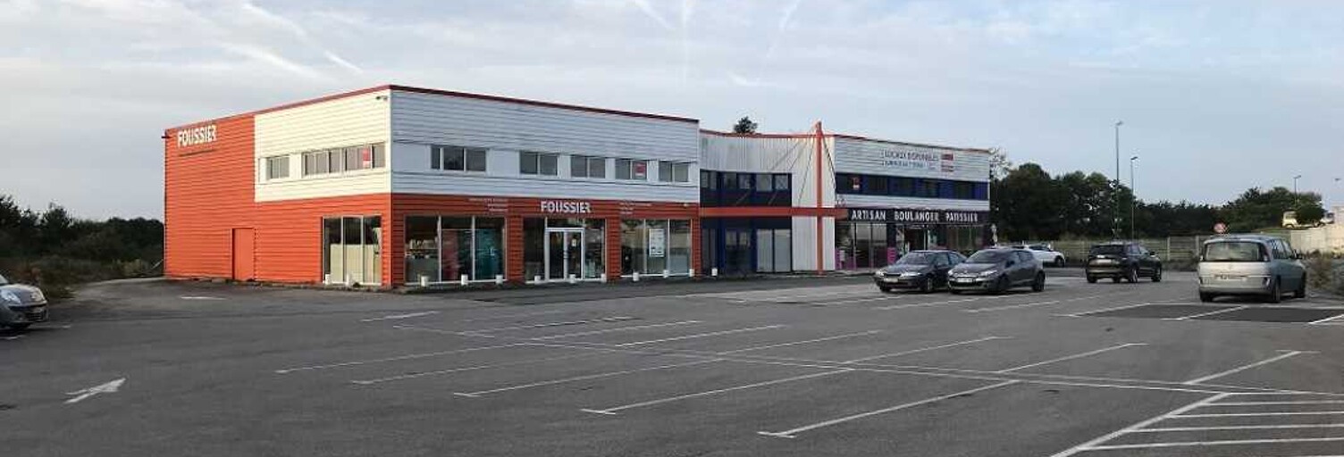 Bureau  1546 m² à louer à Quimper (29000)