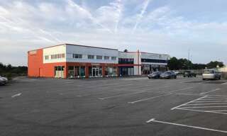 Bureau  1546 m² à louer à Quimper (29000)
