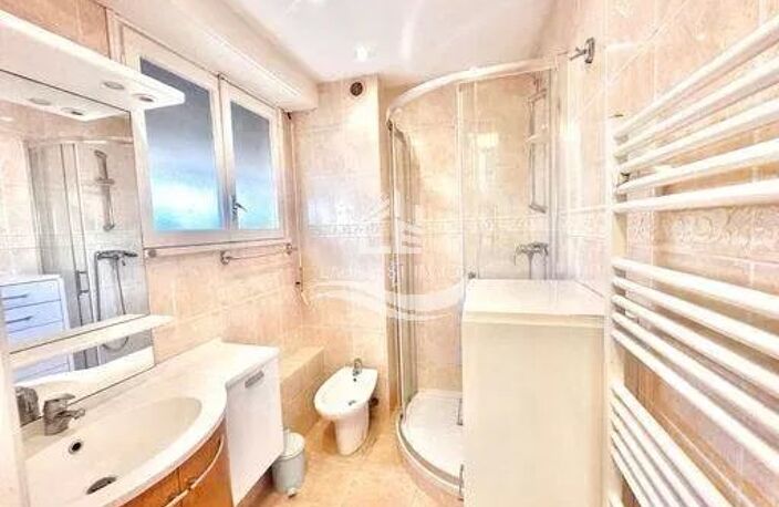 2P 52 m2 /A deux pas de la Mer/FLEURS/POTIERS — photo 3