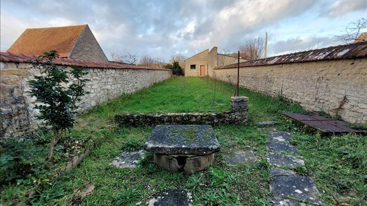 maison 4 pièces 122 m2 à vendre à Saint-Amand-Montrond (18200)