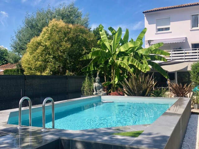 Saujon, maison familiale avec piscine, proche centre ville — photo du bien