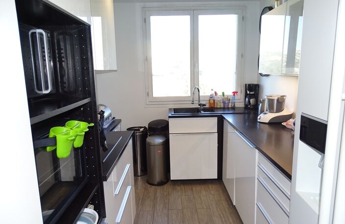Appartement T4 ex T5 Marseille 13009 Vue imprenable mer Frioul, — photo 2