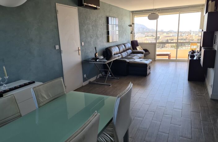 Appartement T4 ex T5 Marseille 13009 Vue imprenable mer Frioul, — photo 3