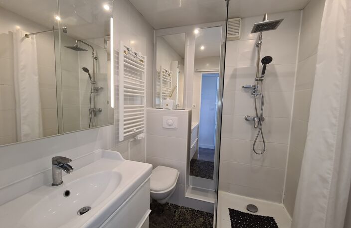 Appartement T4 ex T5 Marseille 13009 Vue imprenable mer Frioul, — photo 5