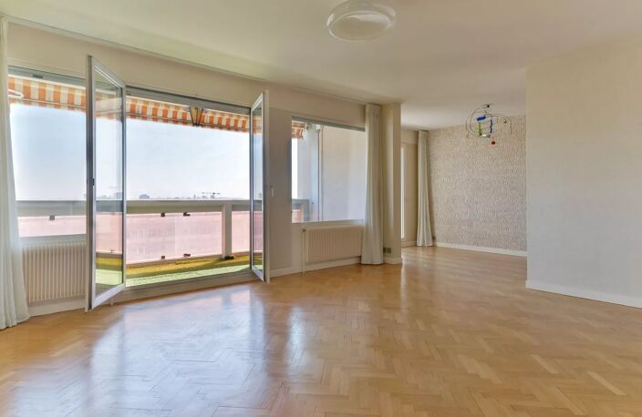 Bien vendu // Lyon 6 - Tête d'or - Appartement de 111,74 m² - Terrasse avec vue - 2 chambres — photo 3