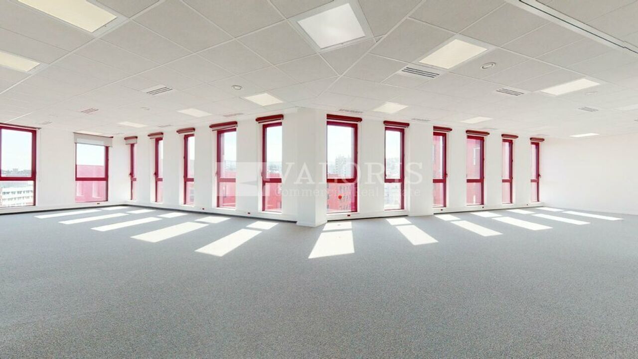 bureau  pièces 770 m2 à louer à Saint-Étienne (42000)